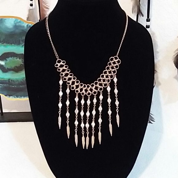 Jewelry - 3/$20 Gold Colored Dangle Necklace